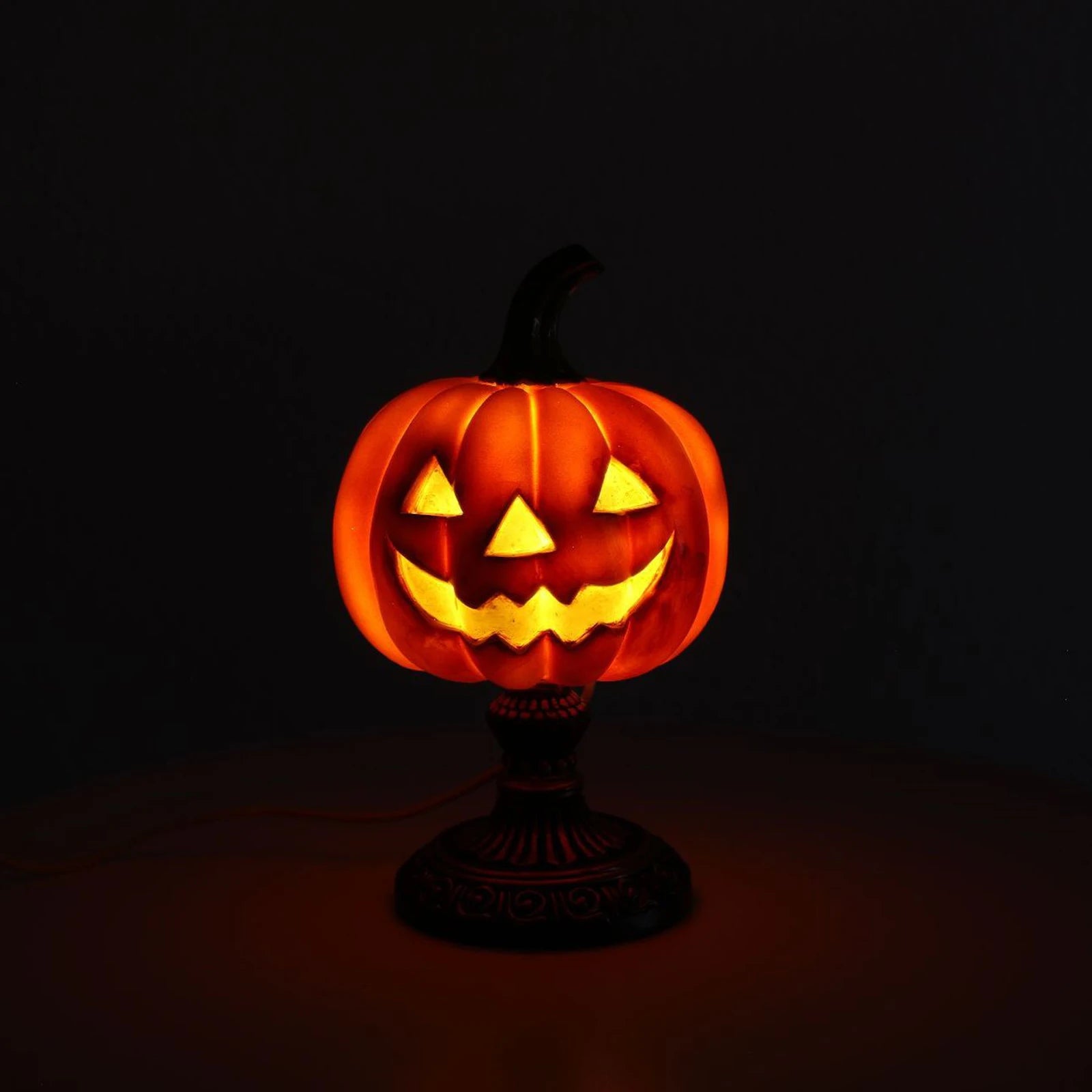 2025 Gothic Halloween Night Light with Bat/Pumpkin Designs - Spooky Bedroom Lamp for Parties, Gifts & Themed Ambiance