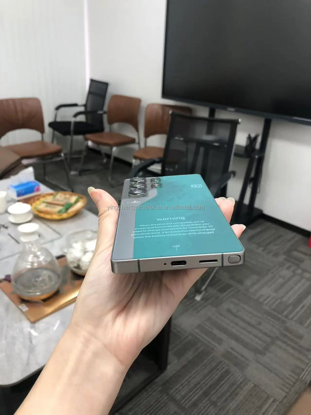 100% Mobile Phone Smart Random Products Electronic Gift Mystery Box Blind 5G Smartphone 512GB S26 25 24 23 ultra