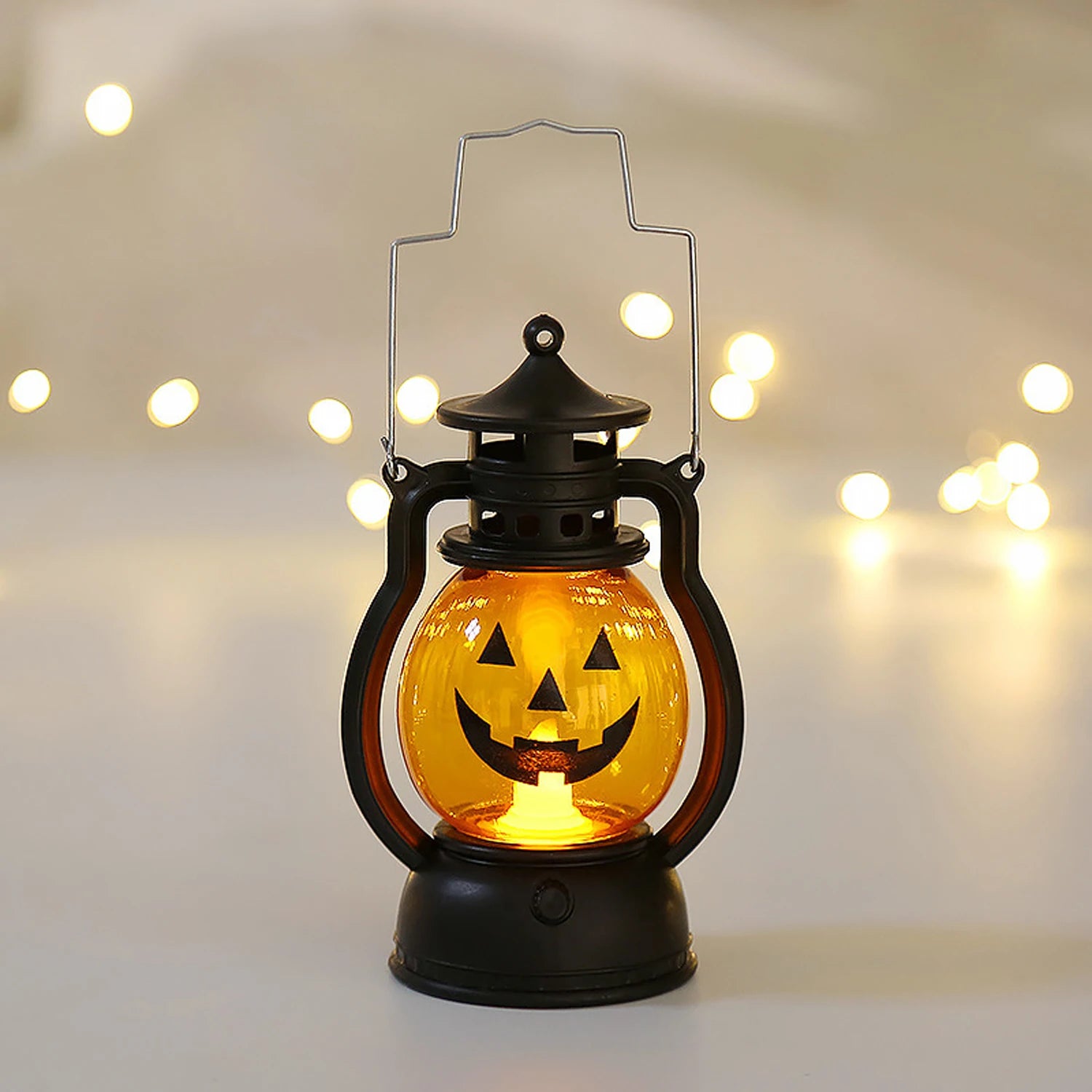 Halloween Oil Lamp，LED Electronic Wax Candle Light，Handheld Lantern，Party Atmosphere Props，Luminous Ornaments